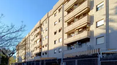 Piso en Venta en Urbanizaci	ón con Piscina y Zonas Verdes