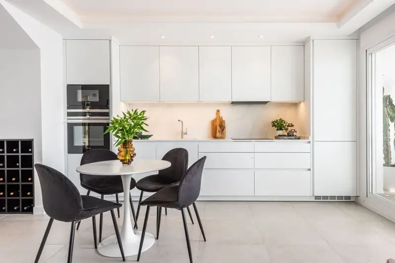 Atico de Lujo en Venta en El Dorado Marbella