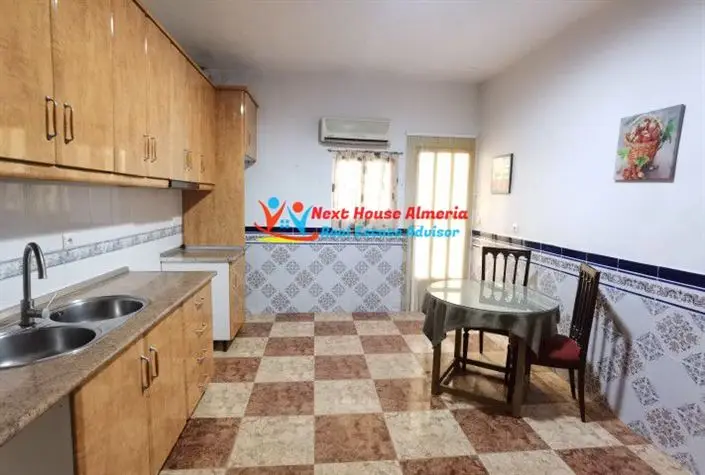 3 Bed Townhouse for sale