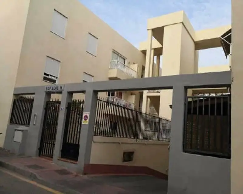 Piso 87m2 3 habitaciones 2 baños Arona