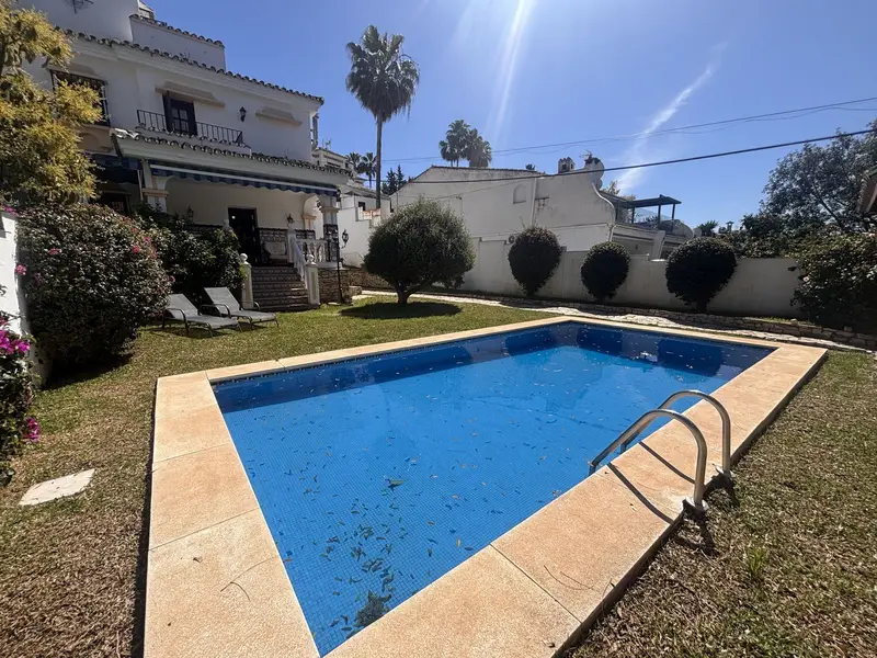 Adosado 3 Dormitorios Nueva Andalucia