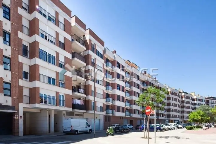 Piso en venta en Alzira con garaje y 3 dormitorios