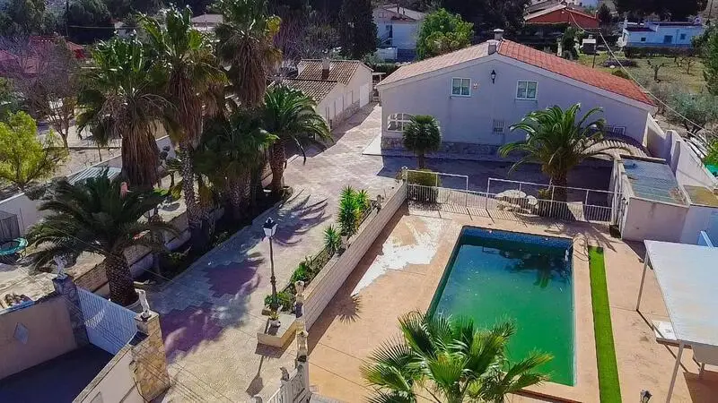 Villa de Lujo en Sax con Piscina y Casa de Invitados