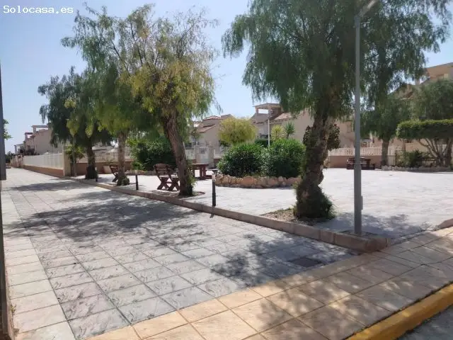 Dúplex en Orihuela Costa con Piscina y Solarium