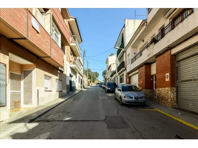 Piso Ocupado en Tordera Inversores 84m2 3 Dormitorios