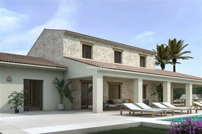 Villa de Lujo en Moraira con Vistas al Mar