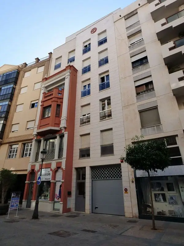 Garaje en venta en Huelva Calle Marina