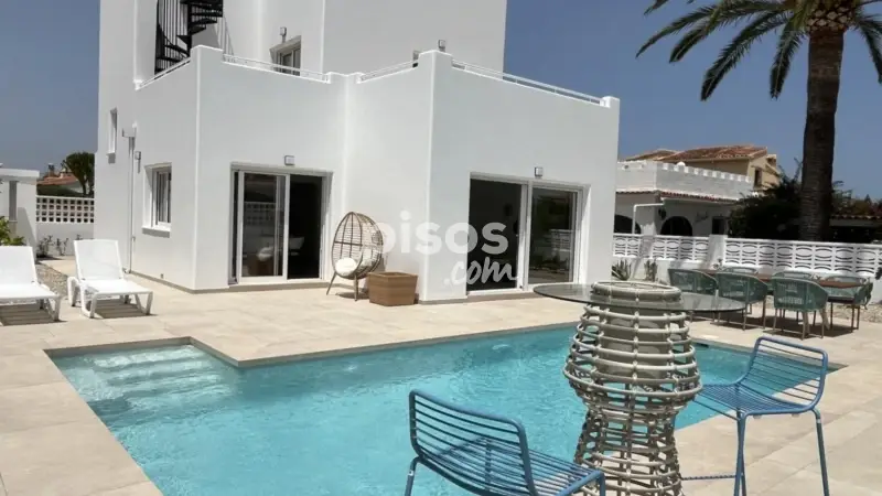 Chalet en venta en Las Marinas