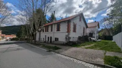 Casa adosada en venta San Rafael 200m2 dos plantas
