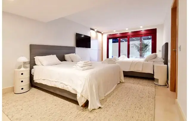 Alquiler Villa 7 Dormitorios Marbella 16 Personas Piscina Privada