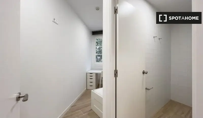 Apartamento de 12 Dormitorios en Barcelona