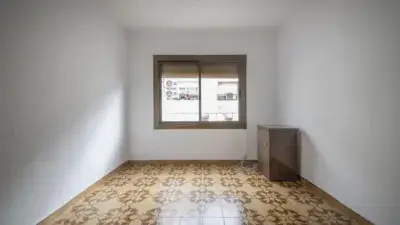Piso en venta Carrer Molines 54m2 3 habitaciones  Inversor