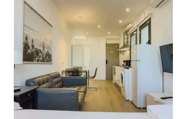 Estudio Amueblado en Alquiler Carrer De Mèxic