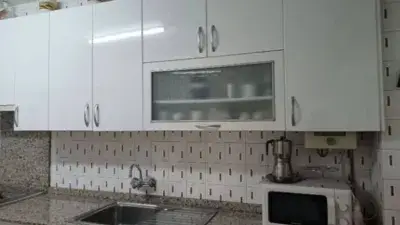 Piso en venta en Sada centro con terraza y cuatro dormitorios