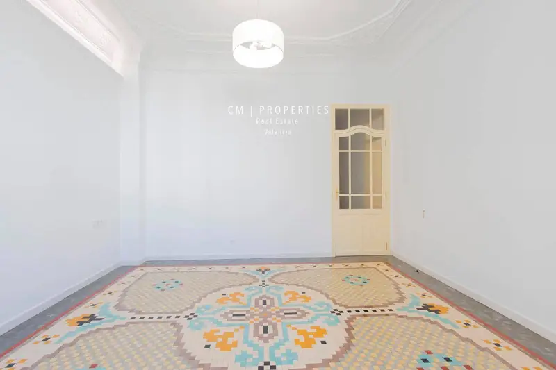 Alquiler Piso 6 habitaciones Ensanche Valencia