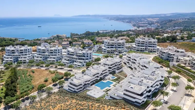 Apartamento 4 Dormitorios Estepona  Nueva Construccion Cerca Playa