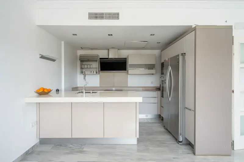 Casa-Villa de 8 Dormitorios en venta Cabopino, España