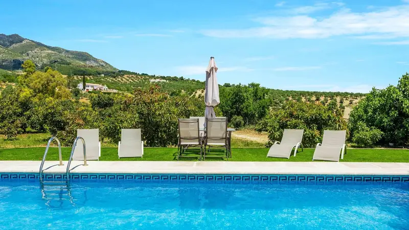 Chalet con Piscina y Barbacoa en Andalucia