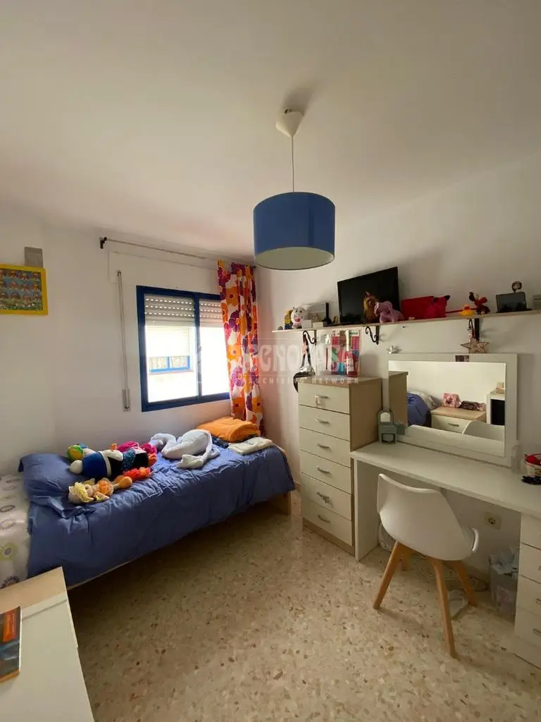 Piso en Venta Lebrija con Terraza - 3 Dormitorios