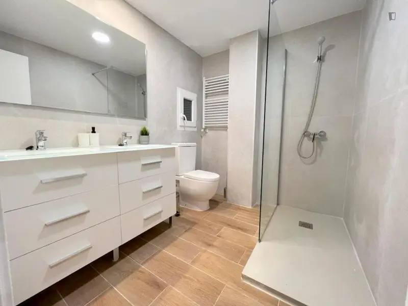 Habitacion soleada en piso reformado Benimaclet