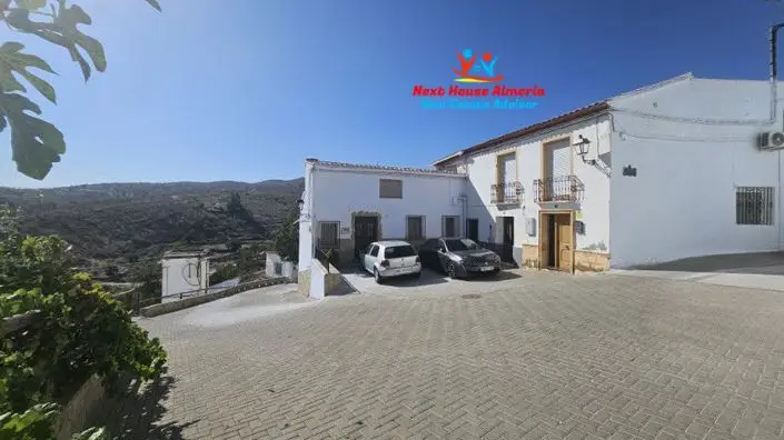 Casa Rustica 3 Dormitorios Tahal Almeria