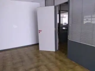 Local en Venta en Vilanova i la Geltrú 2 Baños Aire Acondicionado