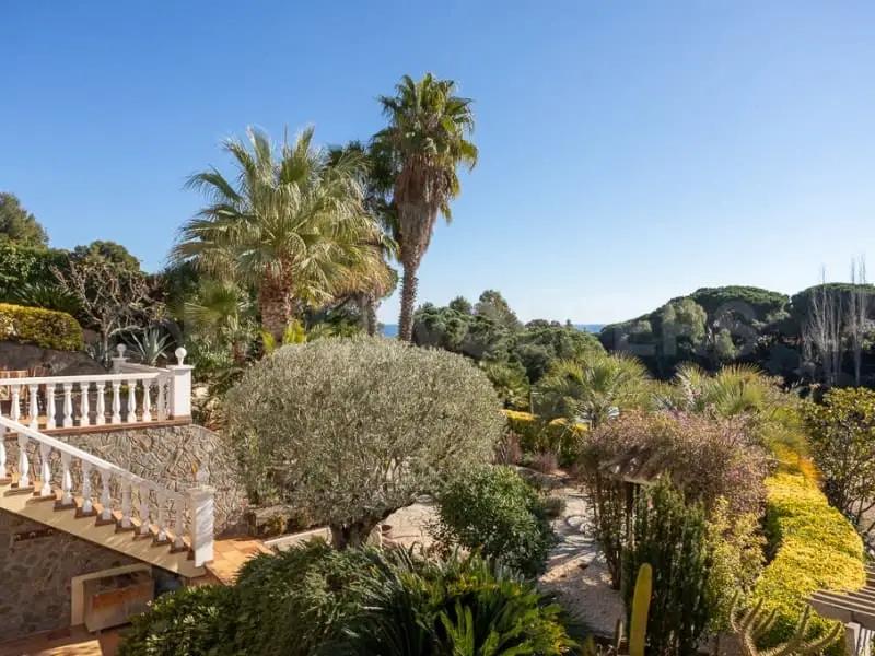 Chalet en venta en Blanes Costa Brava 4 suites con vistas al mar