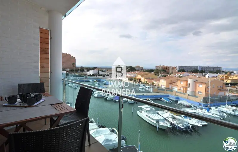Apartamento en venta Roses cerca del puerto