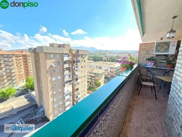 Alquiler piso estudiantes Cartuja terraza amueblado