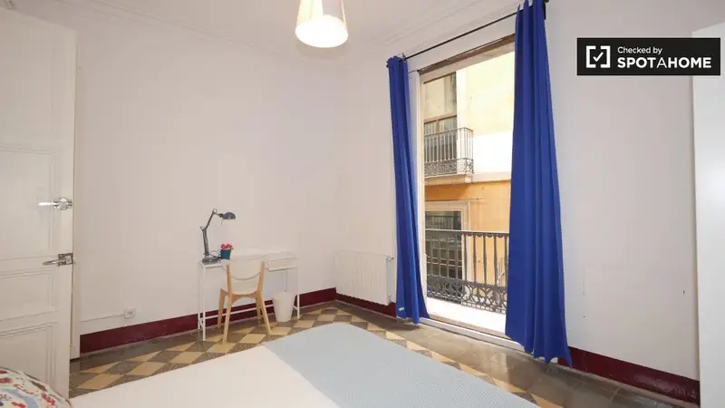 Habitacion en apartamento Barri Gotico cerca Universitat Pompeu Fabra