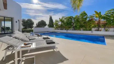 Casa en Benissa con Piscina Privada para Familias