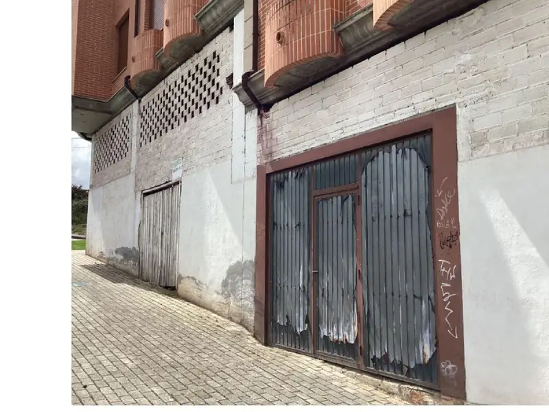 Venta Local Comercial 172m² Avilés Divisible Alta Visibilidad