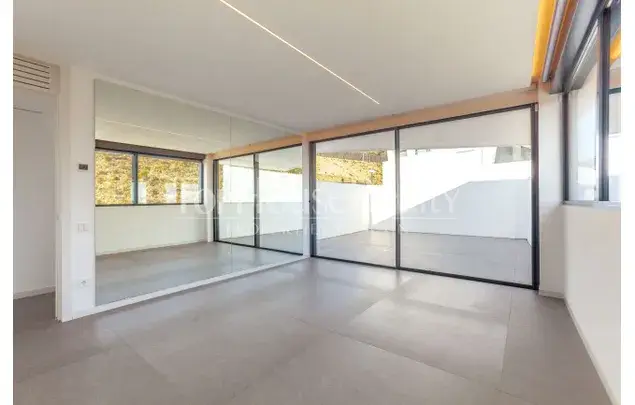 Casa de Lujo en Esplugues 6 Dormitorios 486m2 Piscina