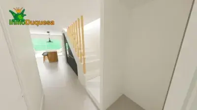 Adosada en Residencial Omega con Aerotermia y Suelo Radiante