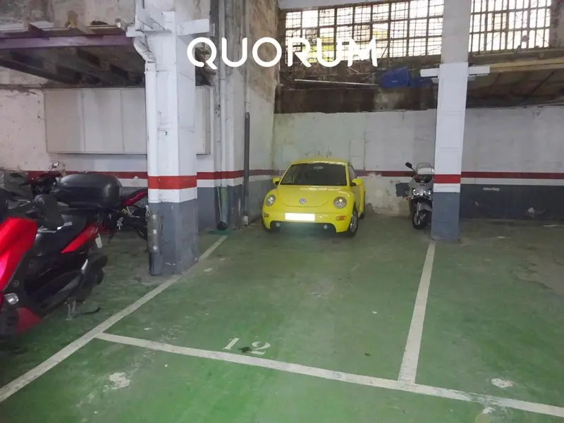 Garaje Grande Santutxu 26m2 Ideal Coche Furgoneta
