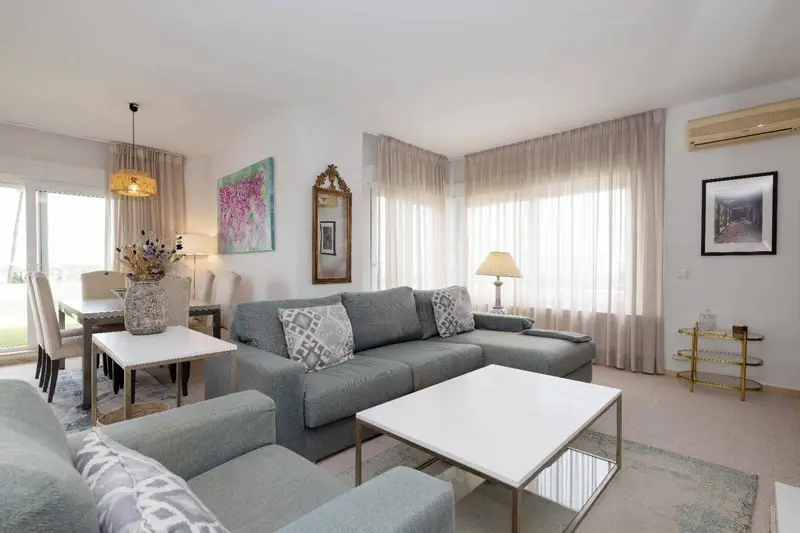 Apartamento en alquiler en Guadalmina Alta, Marbella, Málaga