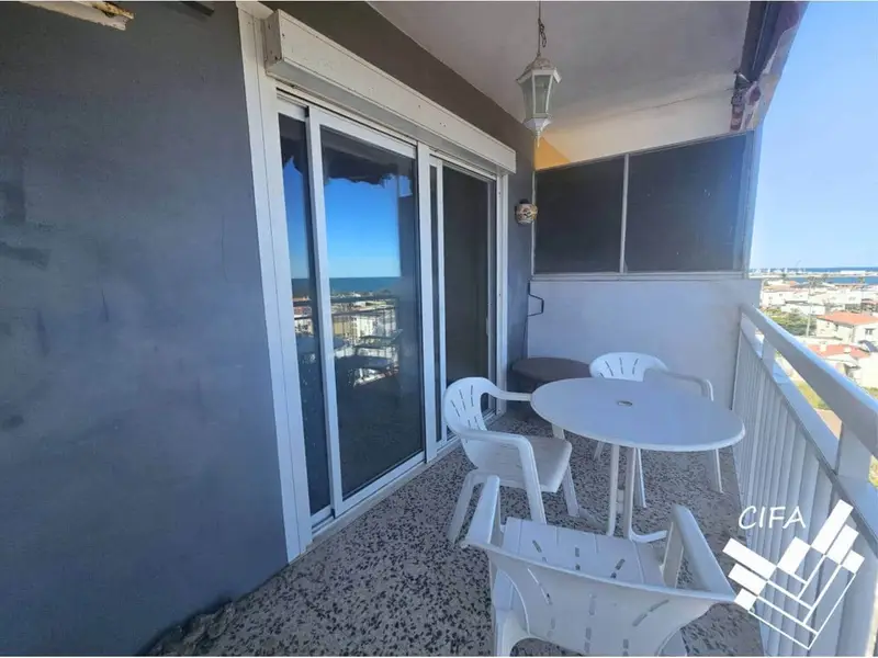 Piso en Venta en Vinaros con Garaje y Vistas al Mar