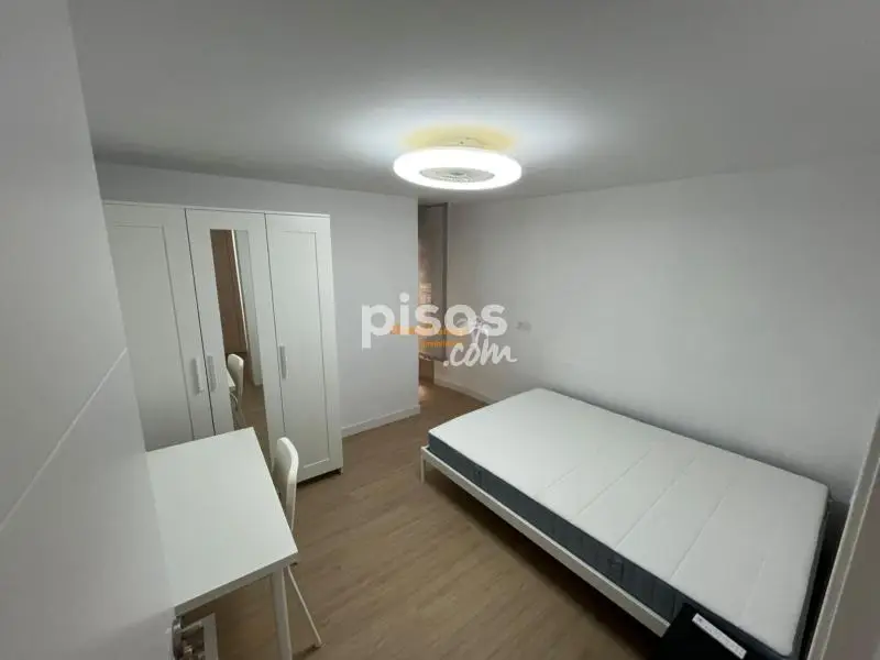 Habitacion en Alquiler Carrús Oeste El Toscar Reformada Wifi Incluido