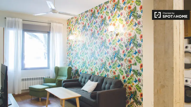 Habitación privada en apartamento de 6 dormitorios en Argüelles, Madrid