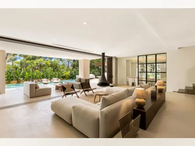 Casa Villa 5 Dormitorios Alquiler Málaga España