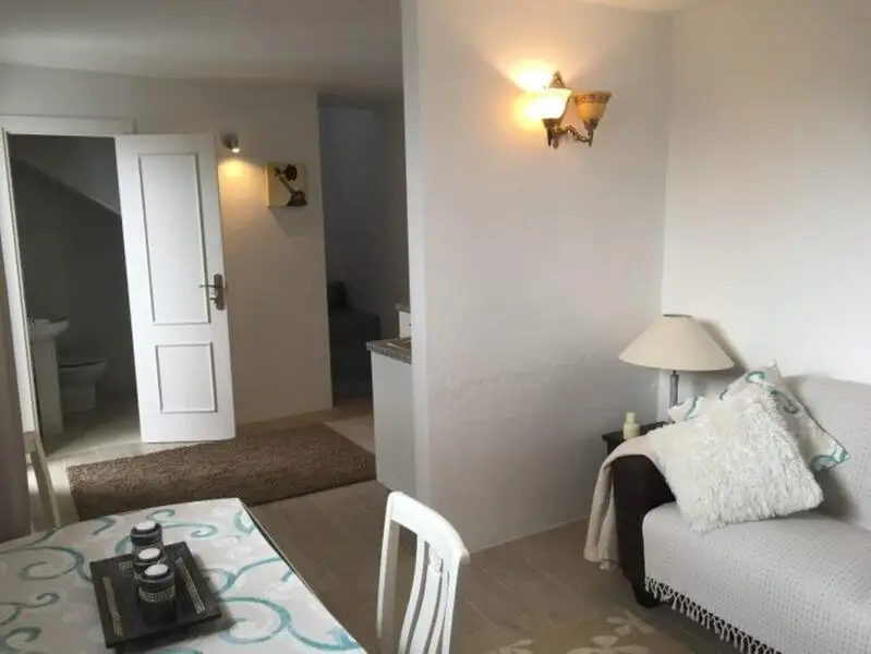 Casa de Pueblo Reformada en Olvera 2 Dormitorios Jardin