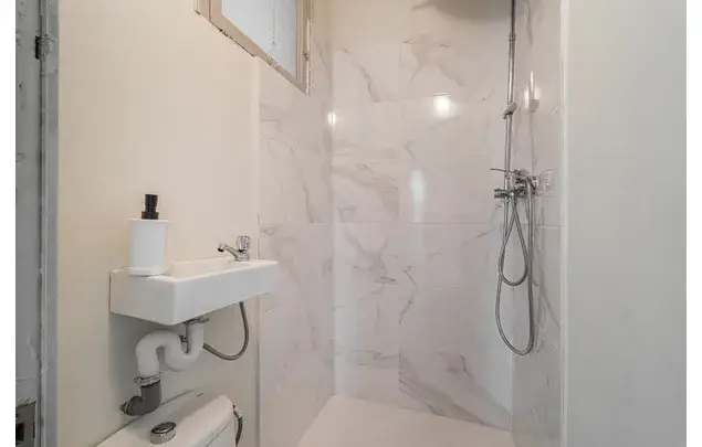 Habitacion amueblada en Barcelona 16m2
