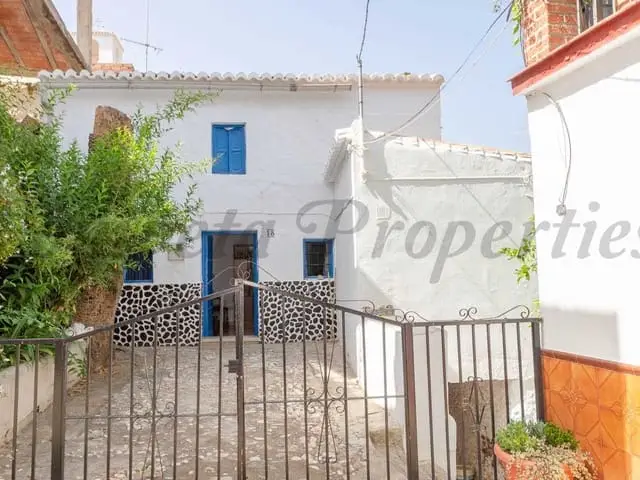 Casa Adosada 4 Dormitorios Corumbela Axarquia