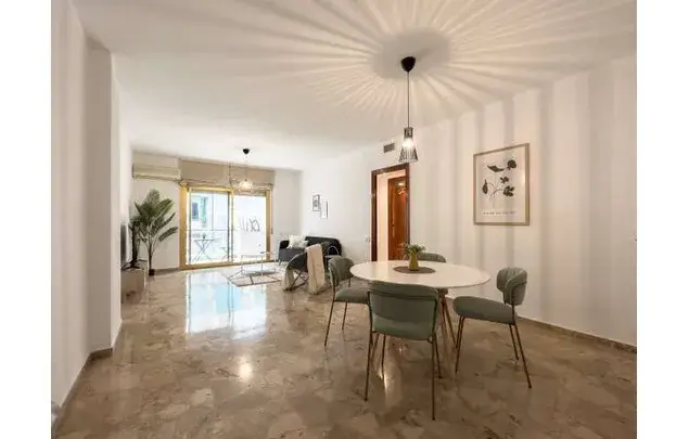 Alquiler Habitaciones Barcelona 130m2 Piso Amueblado