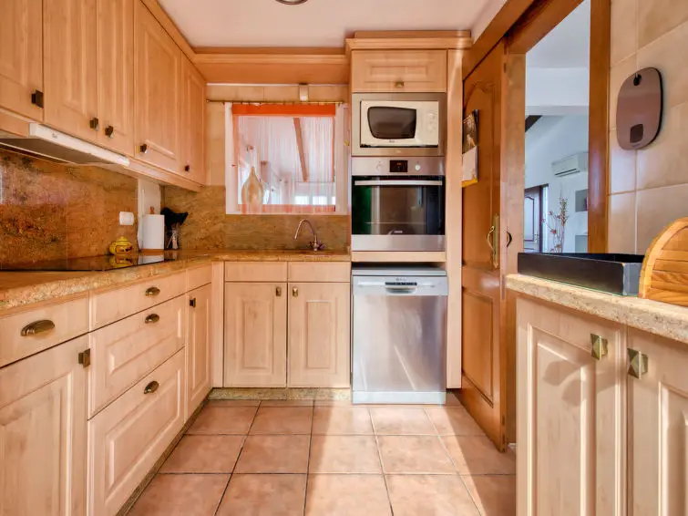 Casa-Villa de 4 Dormitorios alquiler Pegó, España