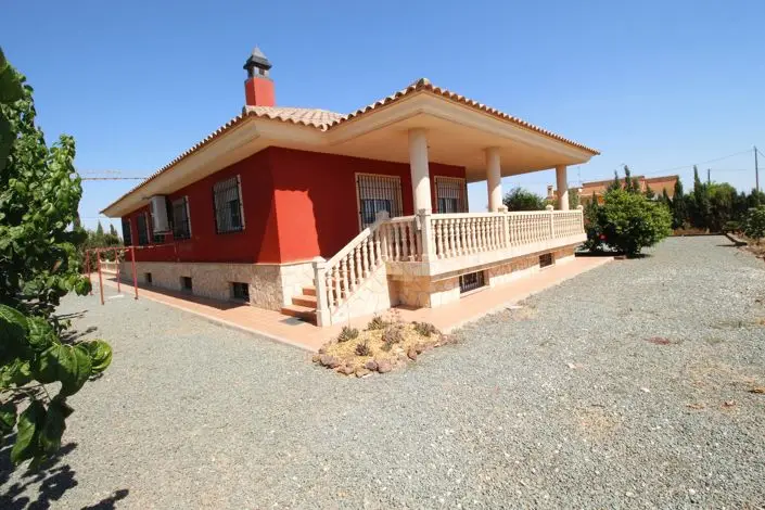 Villa de Lujo en Purias 4 Dormitorios Gran Sótano
