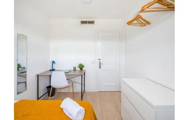 Alquiler Apartamento 17 Dormitorios Madrid