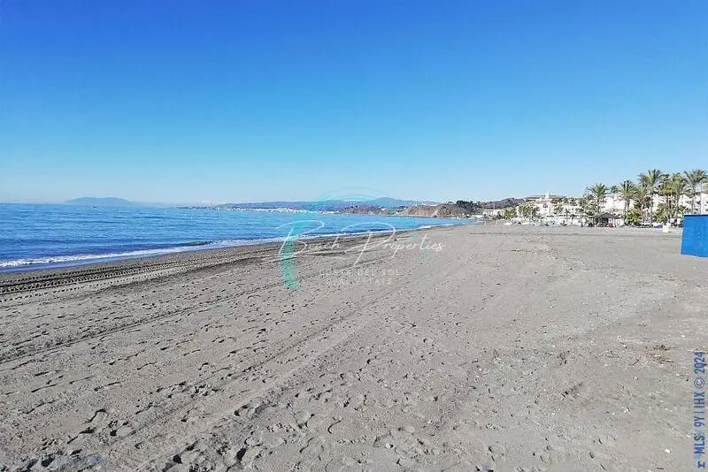 Apartamento en venta El Morche Malaga 2 habitaciones vistas al mar