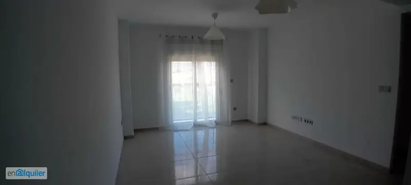 Alquiler Piso Alcantarilla: Apartamento con Ascensor y Trastero