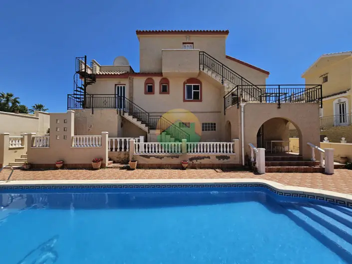 Villa 3 Dormitorios Camposol Golf Vistas Montaña Piscina Privada